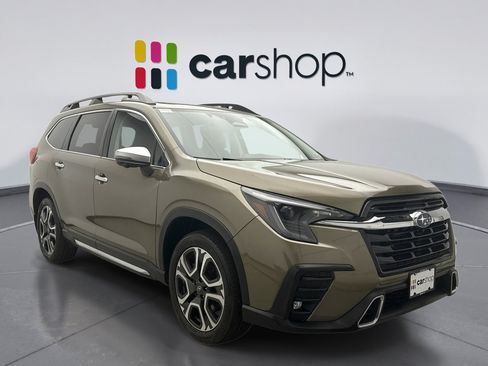 Used 2023 Subaru Ascent Touring AWD/4WD image 7
