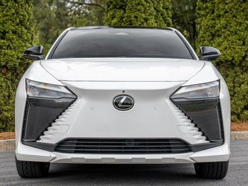 Used 2023 Lexus RZ 450e Premium w/ Accessory Package (2T) AWD/4WD image 17