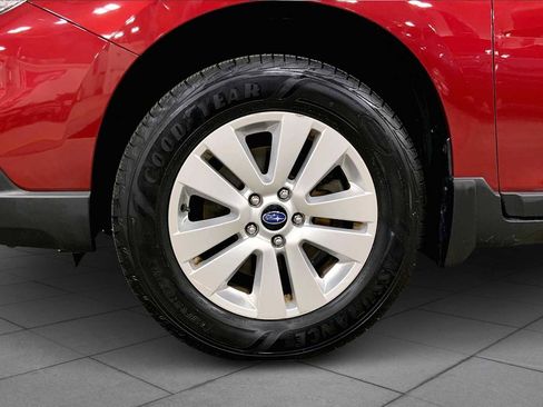 Used 2015 Subaru Outback 2.5i Premium image 10