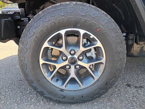 New 2026 Jeep Gladiator Sport AWD/4WD image 21