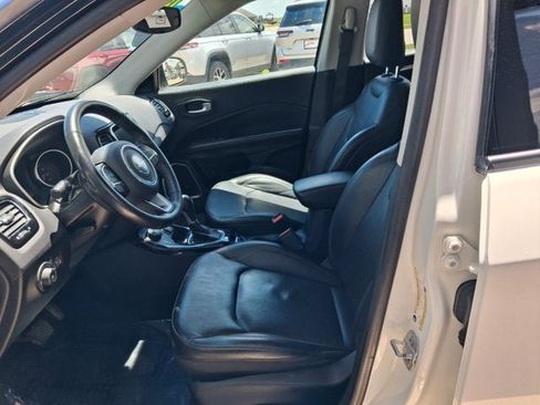 Used 2018 Jeep Compass Limited AWD/4WD image 4