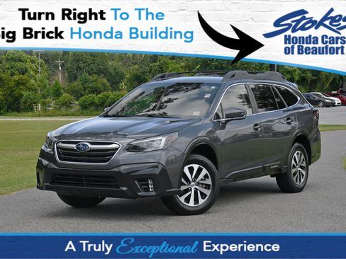 Used 2022 Subaru Outback Premium image 1