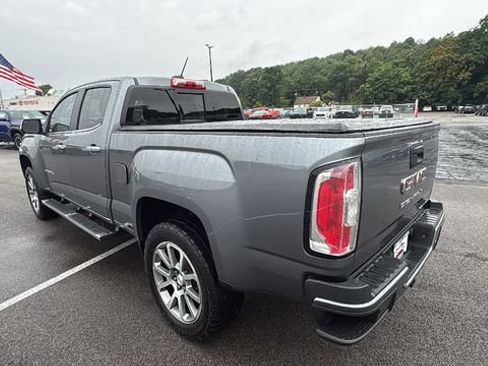 Used 2021 GMC Canyon Denali image 3