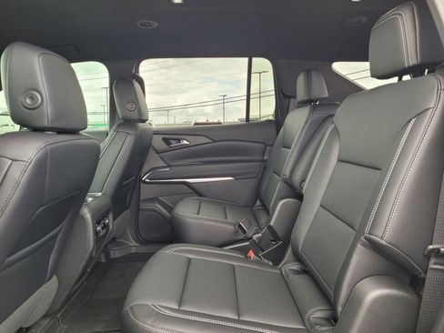 New 2026 Chevrolet Traverse LT w/ Midnight/Sport Edition FWD image 33