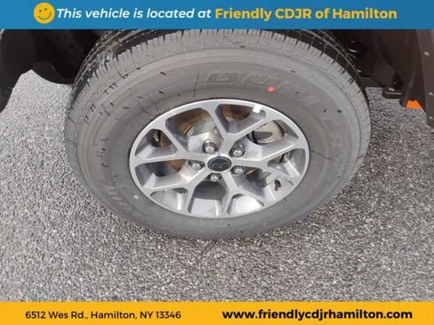 New 2025 Jeep Gladiator Sport image 9