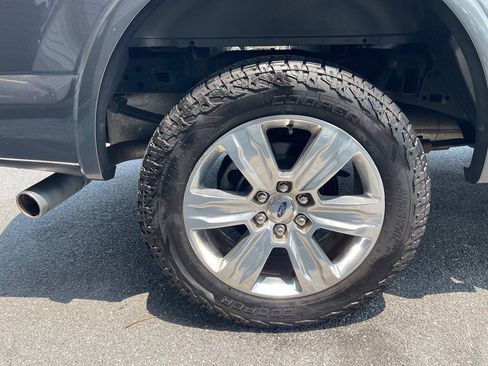 Used 2017 Ford F150 Platinum AWD/4WD image 12