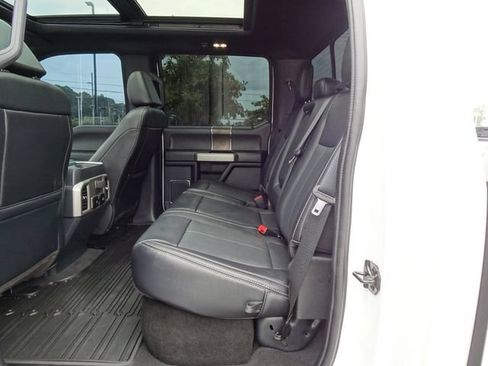 Used 2022 Ford F250 Lariat w/ Lariat Ultimate Package AWD/4WD image 14