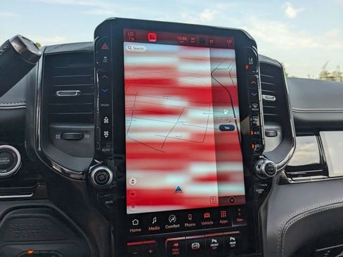 New 2025 RAM 2500 Limited AWD/4WD image 25