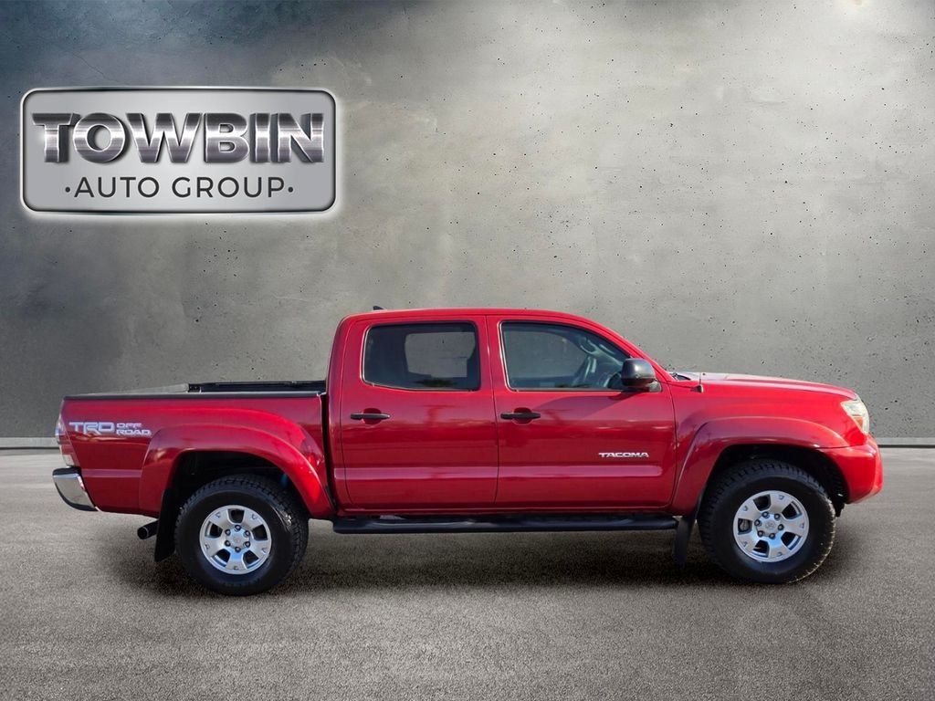 Used 2015 Toyota Tacoma PreRunner w/ TRD Off-Road Package RWD image 3