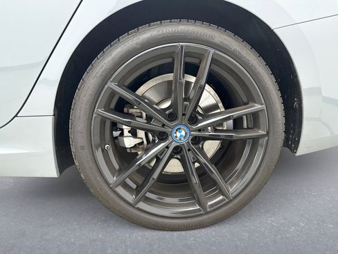 Used 2023 BMW 330e xDrive w/ M Sport Package image 11