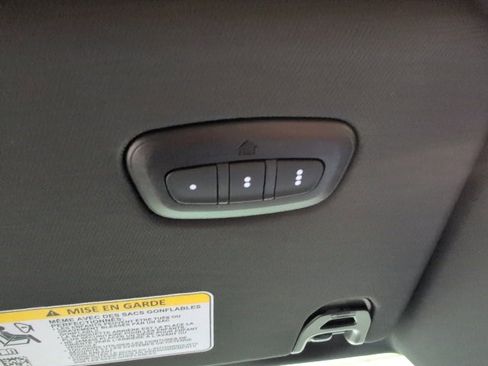 New 2026 RAM 1500 4x4 Crew Cab image 31