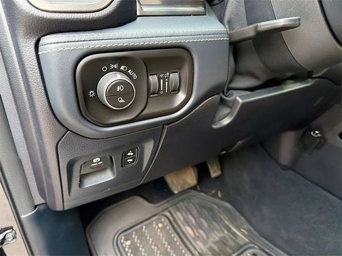 Used 2020 RAM 1500 Limited image 10