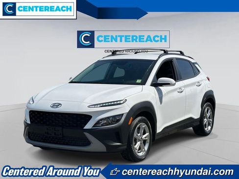 Used 2023 Hyundai Kona SEL AWD/4WD image 2