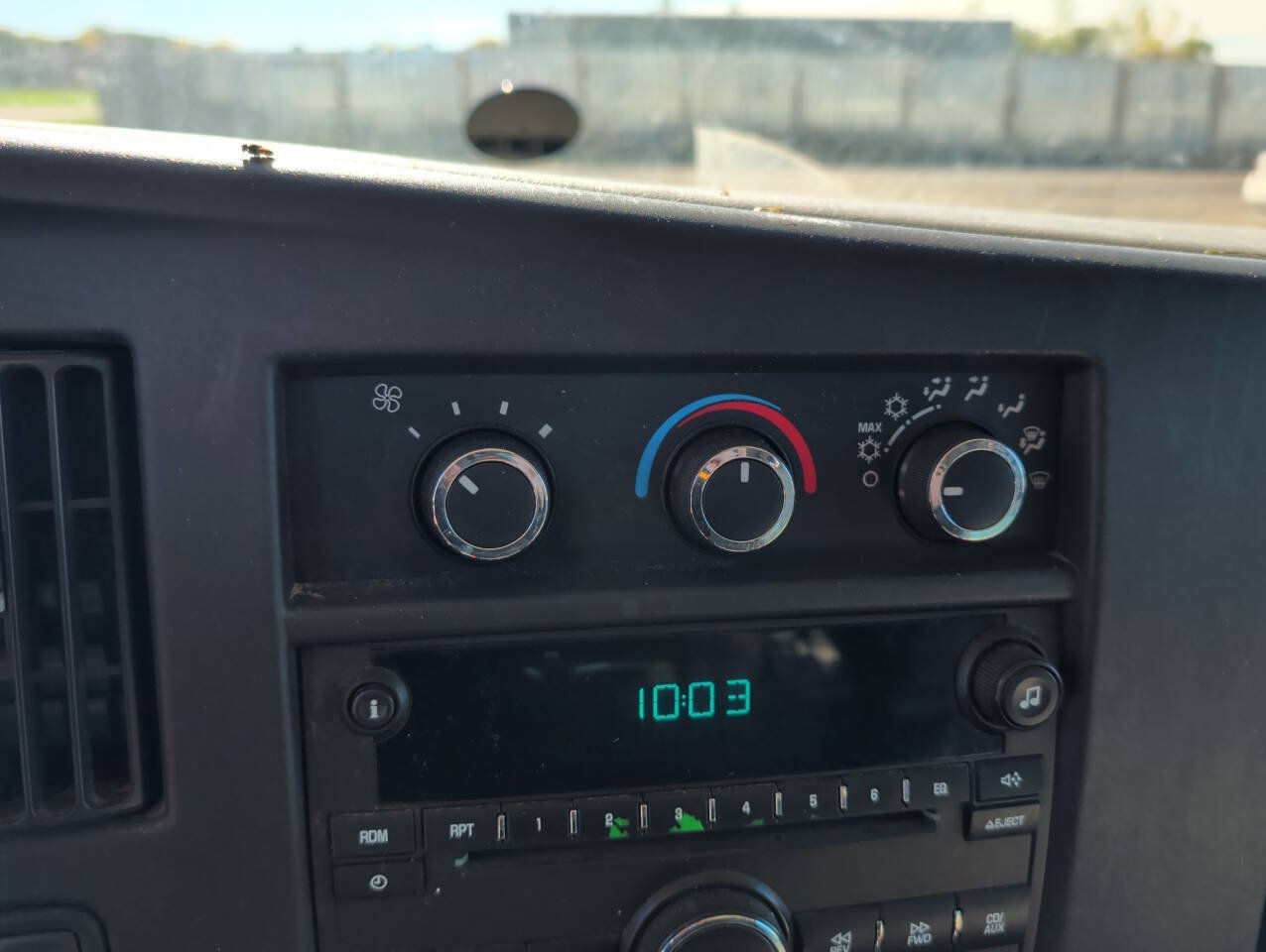 Used 2008 Chevrolet Express 3500 Extended Passenger w/ LT Preferred Equipment Group RWD image 37