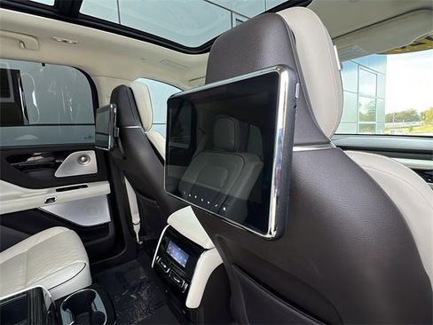 Used 2023 Lincoln Aviator Black Label w/ Jet Package image 32