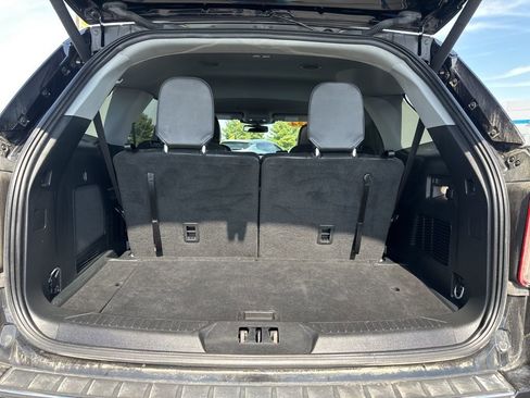 Used 2024 Ford Explorer Limited image 15