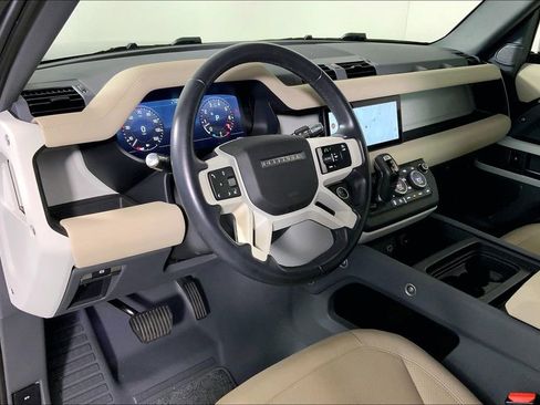 Used 2022 Land Rover Defender 110 SE image 14