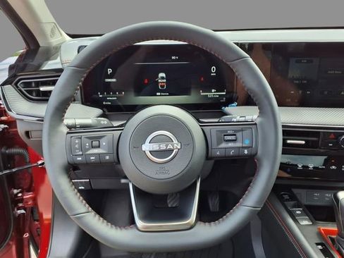 New 2025 Nissan Kicks SR w/ SR Premium Package image 24