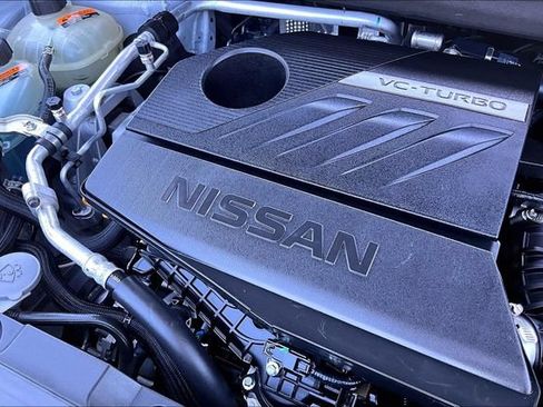 Certified 2023 Nissan Rogue SV FWD image 30
