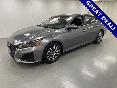 Used 2023 Nissan Altima 2.5 SV