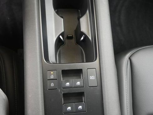 Used 2024 Hyundai Ioniq 6 Limited image 34