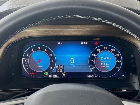 Used 2025 Volkswagen Atlas SE image 12