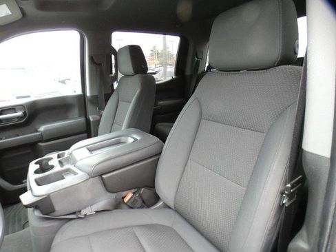 Used 2020 Chevrolet Silverado 1500 Custom Trail Boss w/ Custom Convenience Package image 31