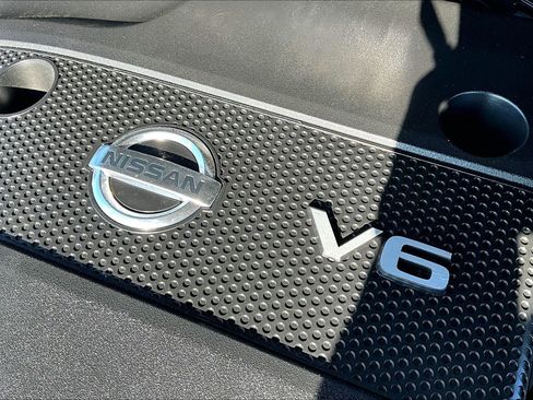 Used 2023 Nissan Murano SV w/ SV Midnight Edition Package image 34