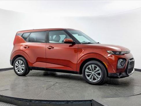 Used 2020 Kia Soul LX image 11