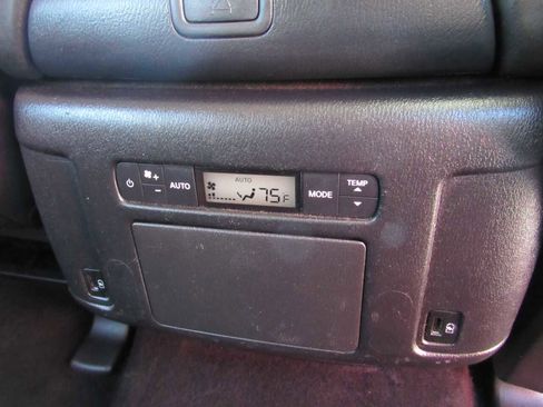 Used 2024 INFINITI QX80 Luxe image 11