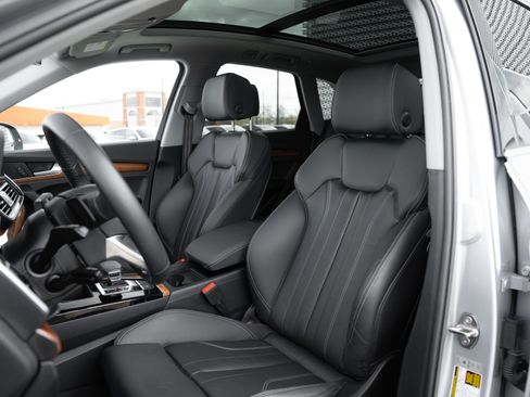 Certified 2023 Audi Q5 e Premium w/ Convenience Package image 21