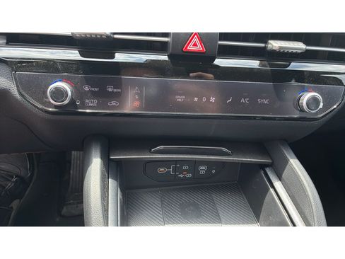 Used 2026 Kia Sportage X-Line AWD/4WD image 16