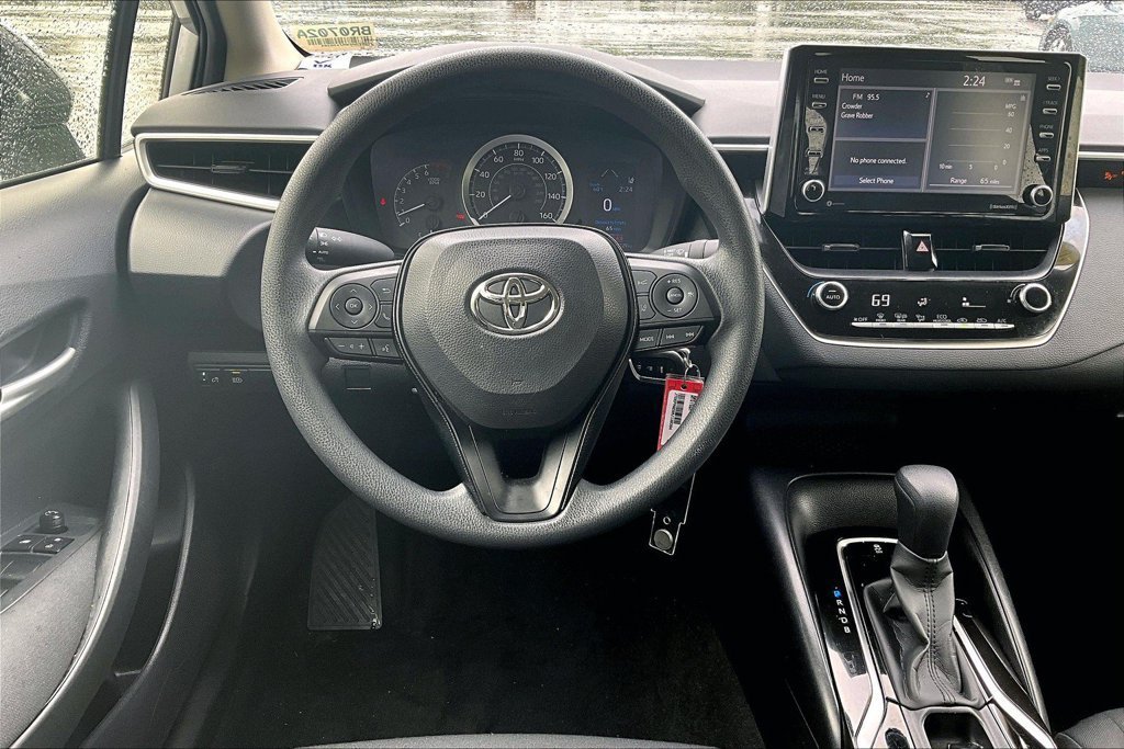 Used 2021 Toyota Corolla LE w/ Carpet Mat Package (TMS) FWD image 17