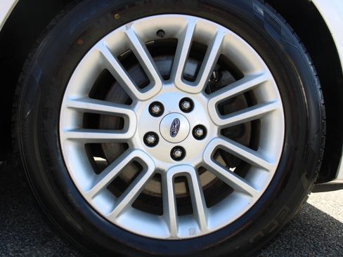 Used 2016 Ford Flex SEL w/ Equipment Group 202A image 24