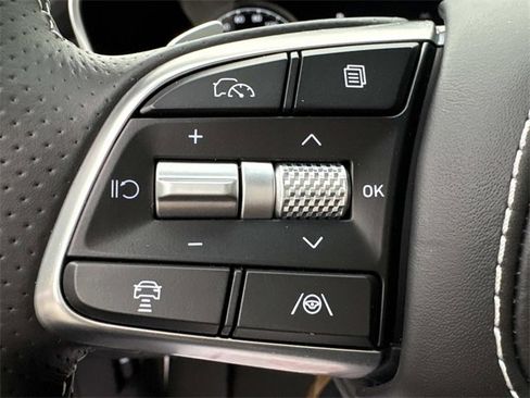 Used 2025 Genesis G70 3.3T Advanced w/ Sport Prestige Package image 14