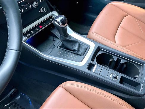 Certified 2025 Audi Q3 2.0T Premium Plus w/ Premium Plus Package image 16