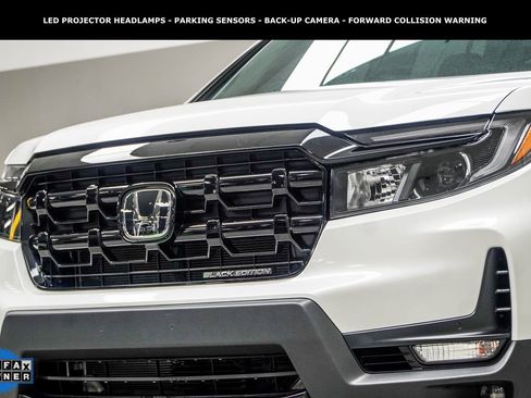 Used 2025 Honda Ridgeline Black Edition image 2