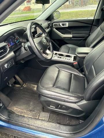 Certified 2021 Ford Explorer XLT w/ Equipment Group 202A AWD/4WD image 5