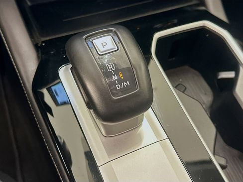 Used 2025 Mitsubishi Outlander SE AWD/4WD image 25