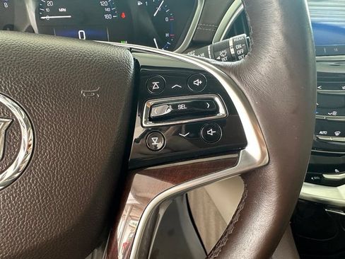 Used 2016 Cadillac SRX Premium image 19