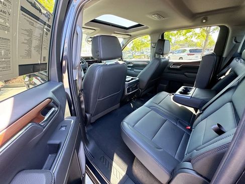 Used 2023 GMC Sierra 1500 Denali w/ Denali Reserve Package AWD/4WD image 31