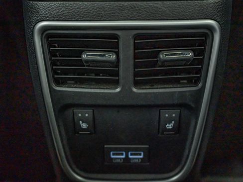 Used 2020 Chrysler 300 C w/ Sun, Sound & Nav Package RWD image 40