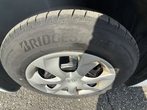 Used 2014 MAZDA MAZDA3 i Sport image 29