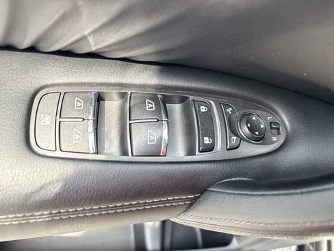 Used 2021 Nissan Armada Platinum w/ Captain's Chairs Package RWD image 15