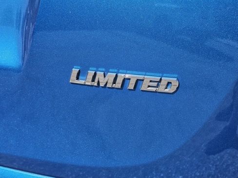 Used 2018 Toyota RAV4 Limited image 10