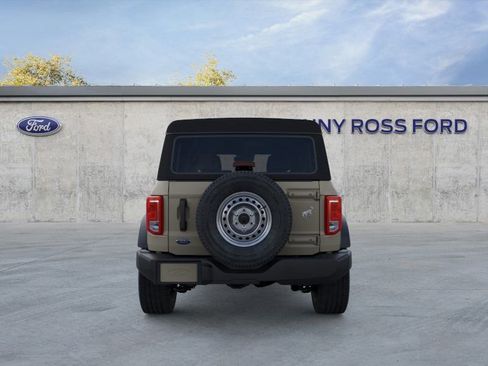 New 2025 Ford Bronco 4-Door AWD/4WD image 5
