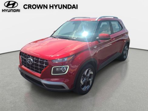 Used 2025 Hyundai Venue Limited FWD image 1