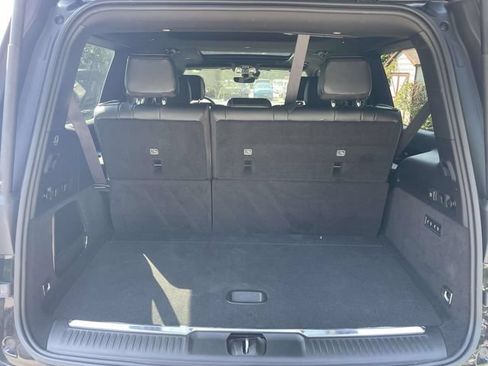 Certified 2025 Jeep Grand Wagoneer 4WD image 9