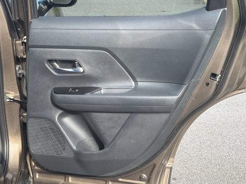 Certified 2026 Nissan Kicks SV FWD image 18
