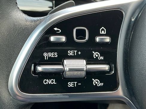 Used 2022 Mercedes-Benz GLA 250 4MATIC image 28
